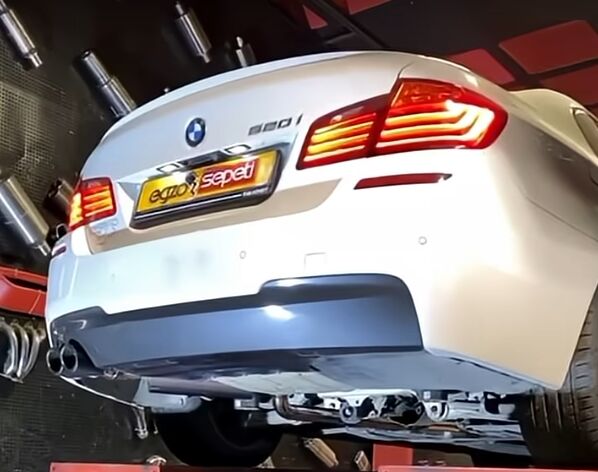 Bmw F10 5.20 / 5.25D 60 mm Krom Borular ve Krom Flanşlı Varex ve Akrapoviç Karbon Egzoz Ucu