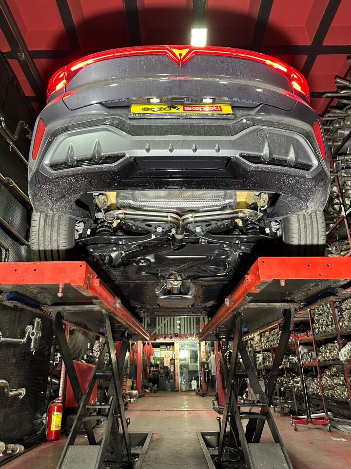 Cupra Terramar 1.5 Benzinli Krom Flanşlı Varex 60 mm Krom Borularla Krom Kit