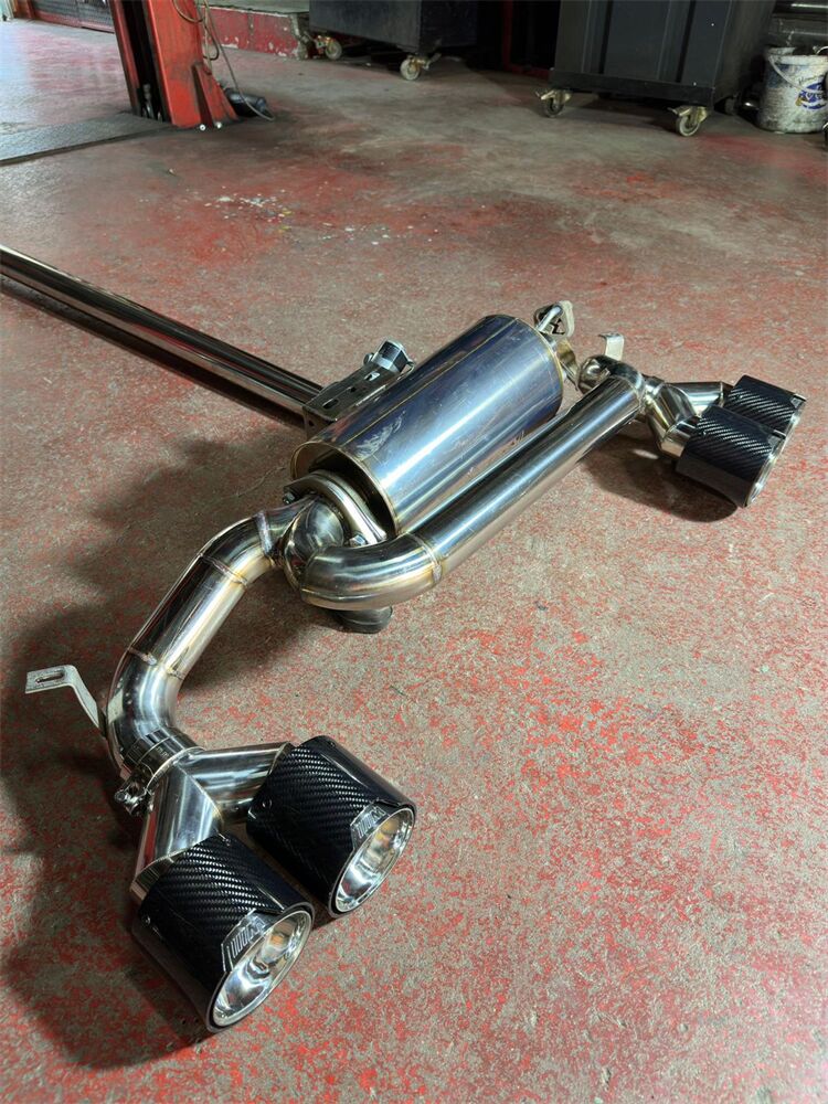Bmw F30 3.16 / 3.20 Krom Flanşlı Varex Ve Arka Krom Boru Ve M Karbon Egzoz Uçları Takım