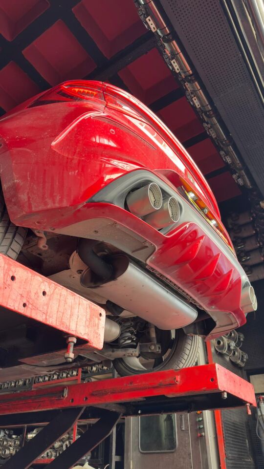 Seat Leon Mk4 Sag Ve Sol Egzoz Özel Üretim Susturucu, Boruları ve 90 mm Akrapoviç Egzoz Ucu Takım