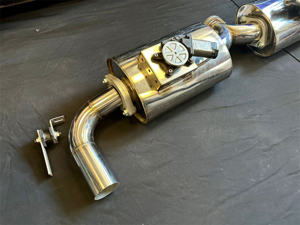 Bmw G26 Arka Sag Ve Sol Krom Flanşlı Aktif Çift Yassı Varex