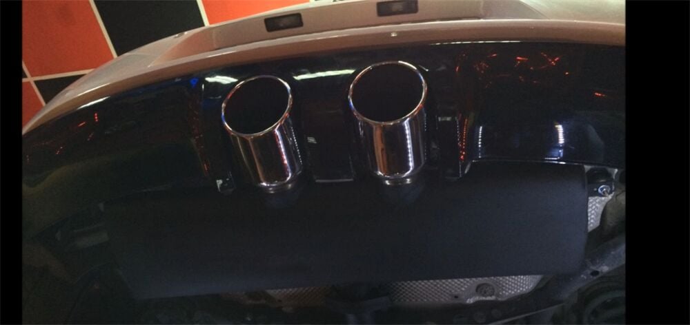 Seat Leon İçin Ortadan Egzoz Çıkılarını Aktif Etmek İsteyenler İçin Özel Üretim Sessiz Susturucu