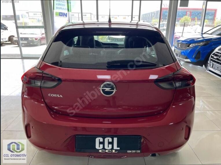 Opel Corsa F Difüzör Piano Black