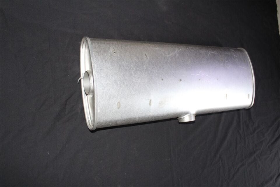 Audi A3 İçin Sag Ve Sol Egzoz Çıkılarını Aktif Etmek İçin Özel Üretim Sessiz Susturucu