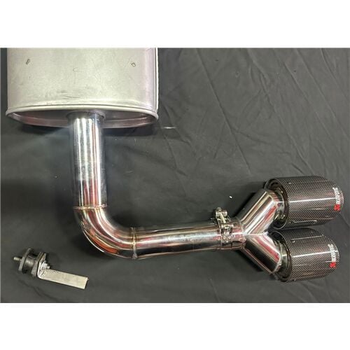 Audi A3 İçin Sag Ve Sol Egzoz Özel Üretim Susturucu + Sag Ve Sol Baglantı Ekipmanları Takım Halinde + Akrapoviç Egzoz Seti