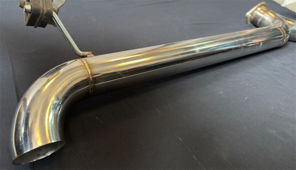 Porsche Arka Y Pipe Krom