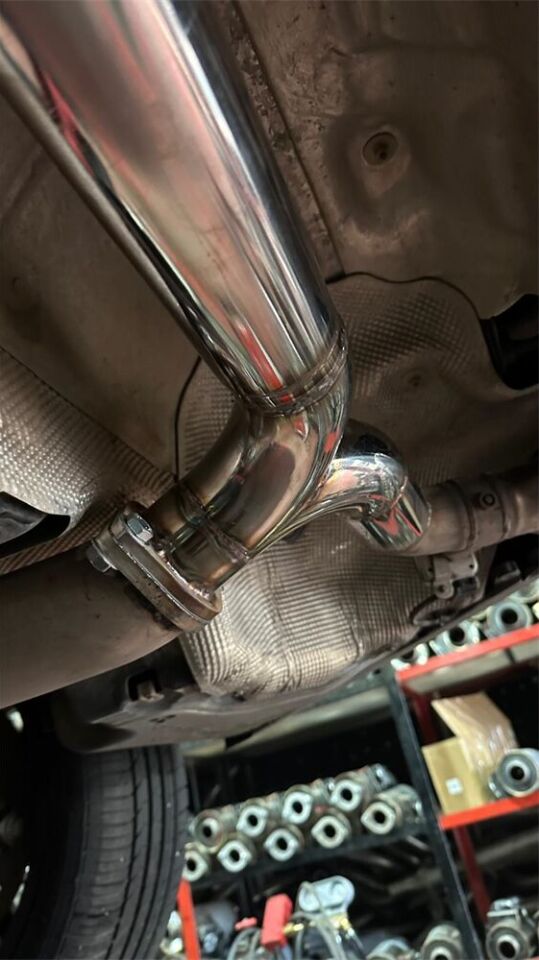 Porsche Arka Y Pipe Krom