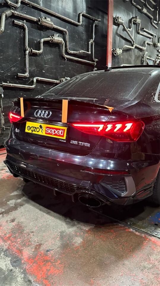 A3 2021+ Sedan İçin Uyumlu M4 Spoiler - Pıano Black (Parlak Siyah)