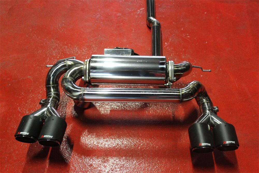 Bmw F30 3.16 / 3.20 Krom Flanşlı Varex Ve Arka Krom Boru Ve Akrapoviç Egzoz Uçları Takım