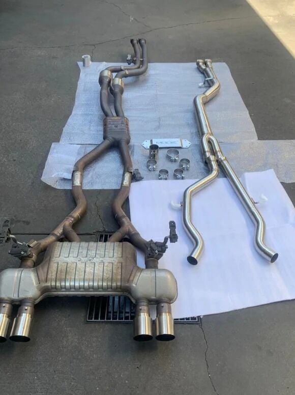 Bmw F82 / F83 M4 76 mm Krom Orta Boru