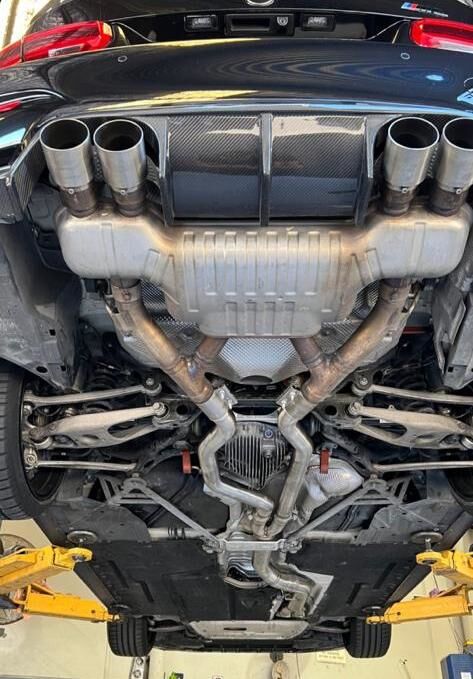 Bmw F82 / F83 M4 76 mm Krom Orta Boru