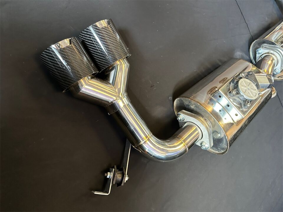 Bmw G26 Arka Sag Ve Sol Krom Flanşlı Aktif Çift Yassı Varex  Ve M Karbon Egzoz Uçları