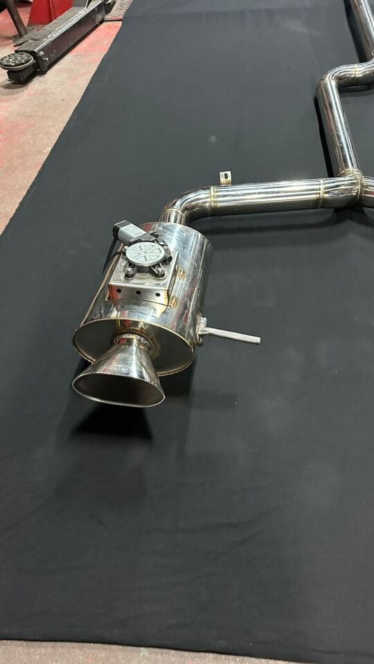 Audi A7 45 Tfsi 2.0 Kumandalı Performans Çift Varexli Egzoz Kiti