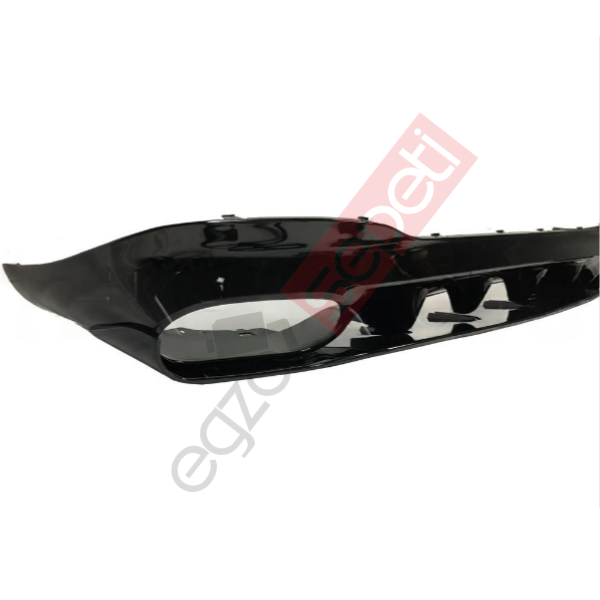 Mercedes W118 CLA45 DİFÜZÖR VE SİYAH EGSOZ UCU