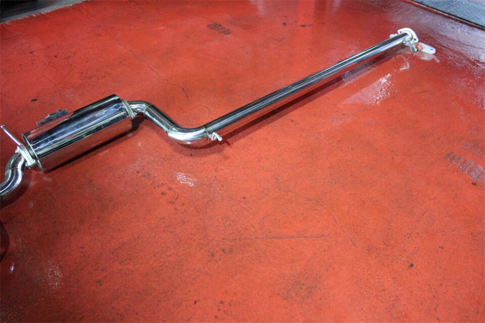 Audi A3 1.4 / 1.5 Benzinli Krom Flanşlı Varex 60 mm Krom Borularla Krom Kit Ve Akrapoviç Uçlar