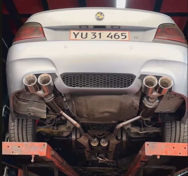 Bmw E60 5.30 Arka Sag Ve Sol Krom Flanşlı Aktif Çift Varex Krom Borular Ve 2 Adet Spor Susturucu Ve Krom Egzoz Uçları