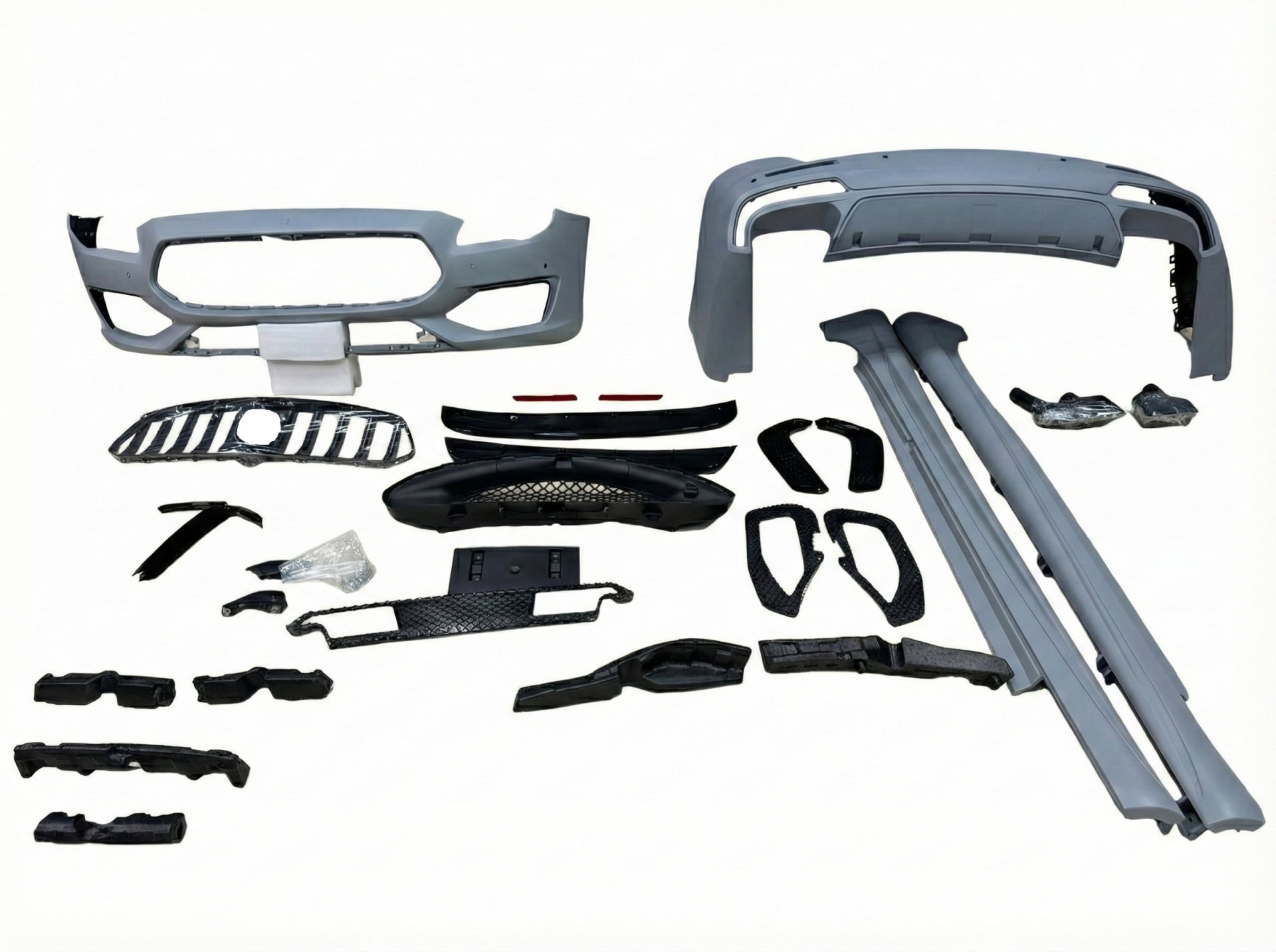 BODY KİT MASERATİ QUATTROPORTE TROFEO 13-17 TO 18-ON