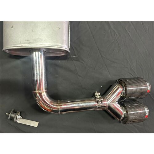 VW Golf 7 Ve 7,5 İçin R Modeli Sag Ve Sol Egzoz Özel Üretim Susturucu + Sag Ve Sol Baglantı Ekipmanları Takım Halinde + Akrapoviç Egzoz Seti