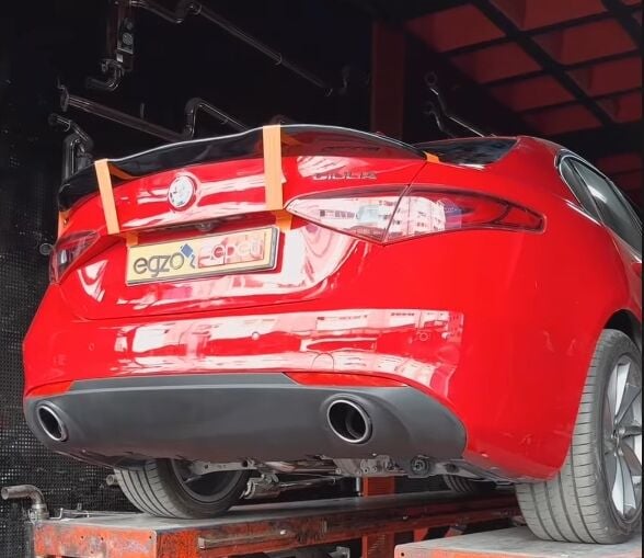 Alfa Romeo Giulia 60 mm Krom Borular ve Krom Flanşlı Varex