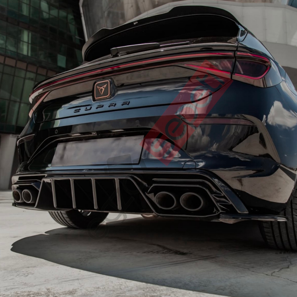 Cupra Leon Difüzör Pianoblack