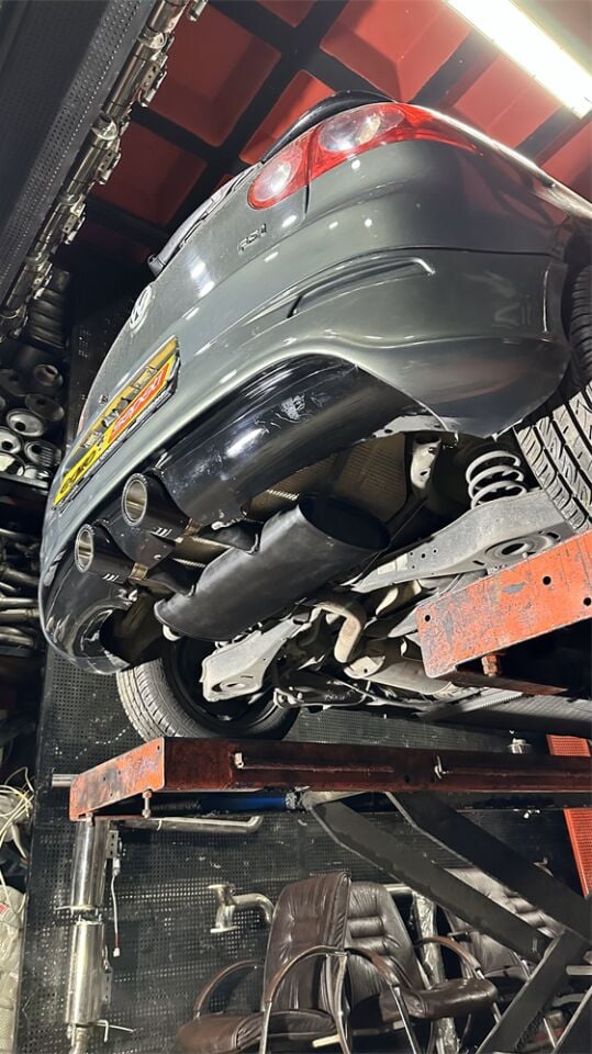 VW Golf 5 Ortadan Egzoz Çıkışlarını Aktif Etmek İsteyenler İçin Özel Üretim Sessiz Susturucu