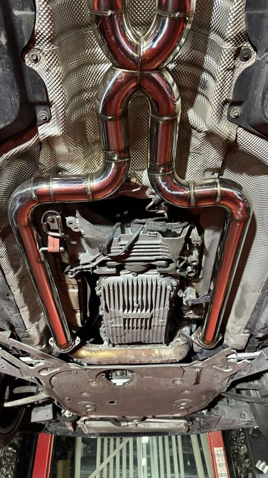 BMW G82 M4 3.0 70 MM XPİPE VE ARA BORU KOMPLE