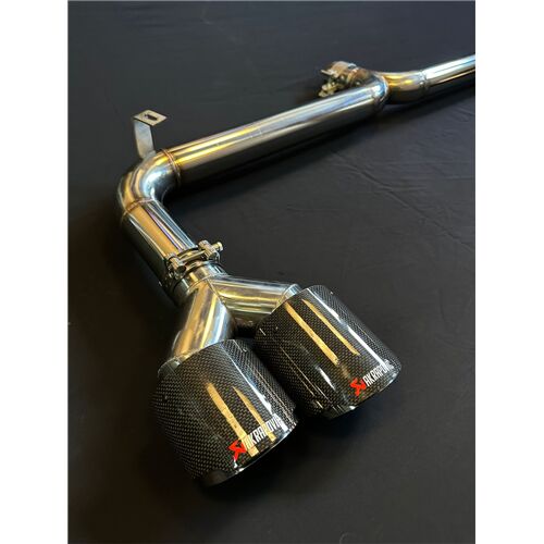 VW Golf 7 Çift Çıkışlı Krom Arka Boru Ve İthal Karbon Akrapoviç Egzoz Uçları