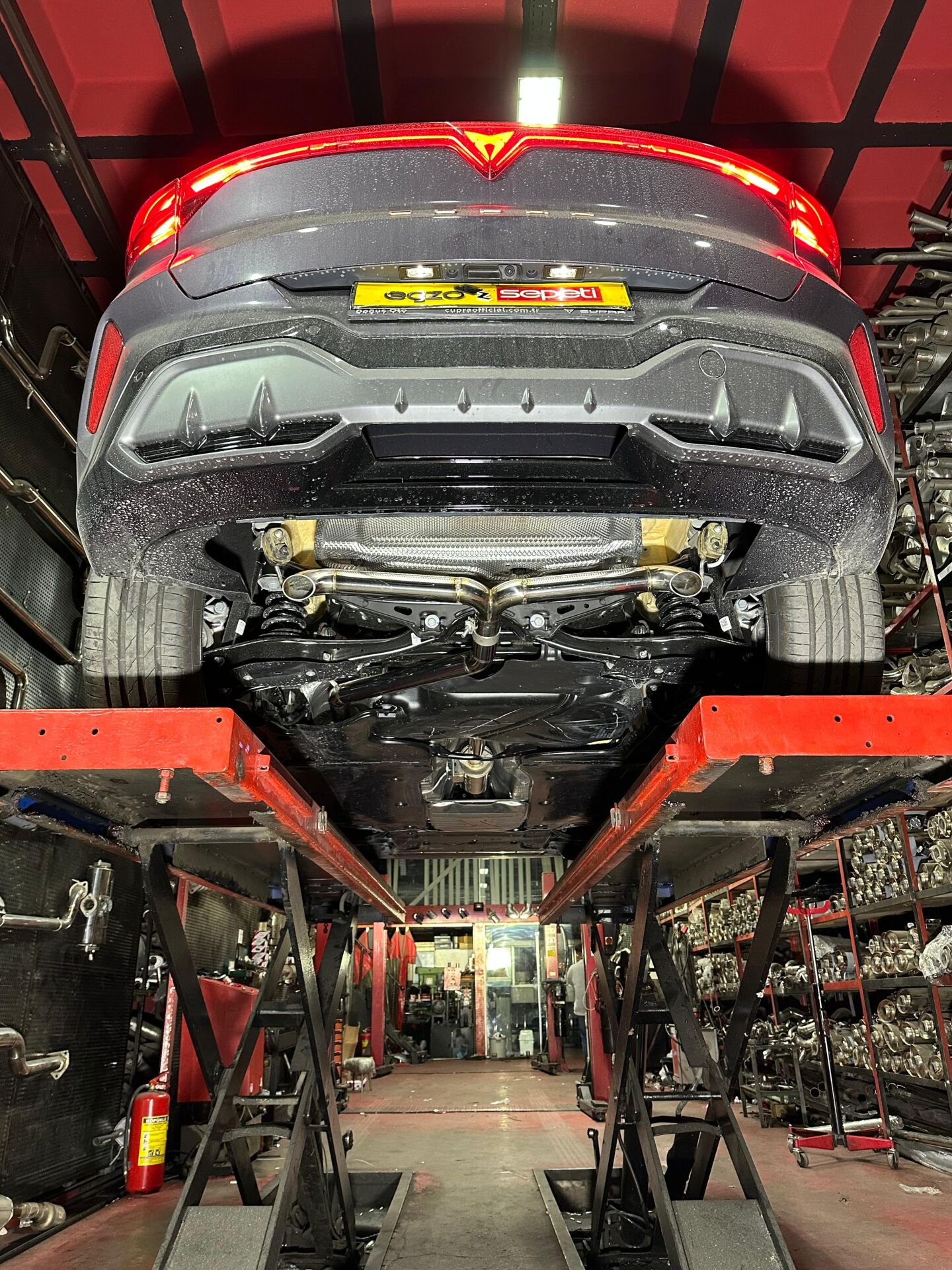 Cupra Terramar 1.5 Benzinli Krom Flanşlı Varex 60 mm Krom Borularla Krom Kit