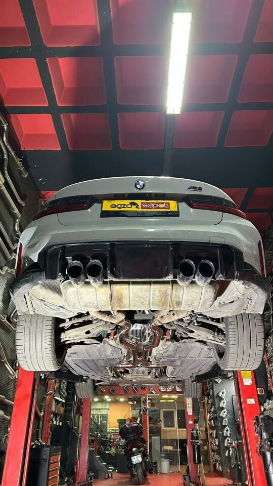 BMW G82 M4 3.0 70 MM XPİPE VE ARA BORU YARIM