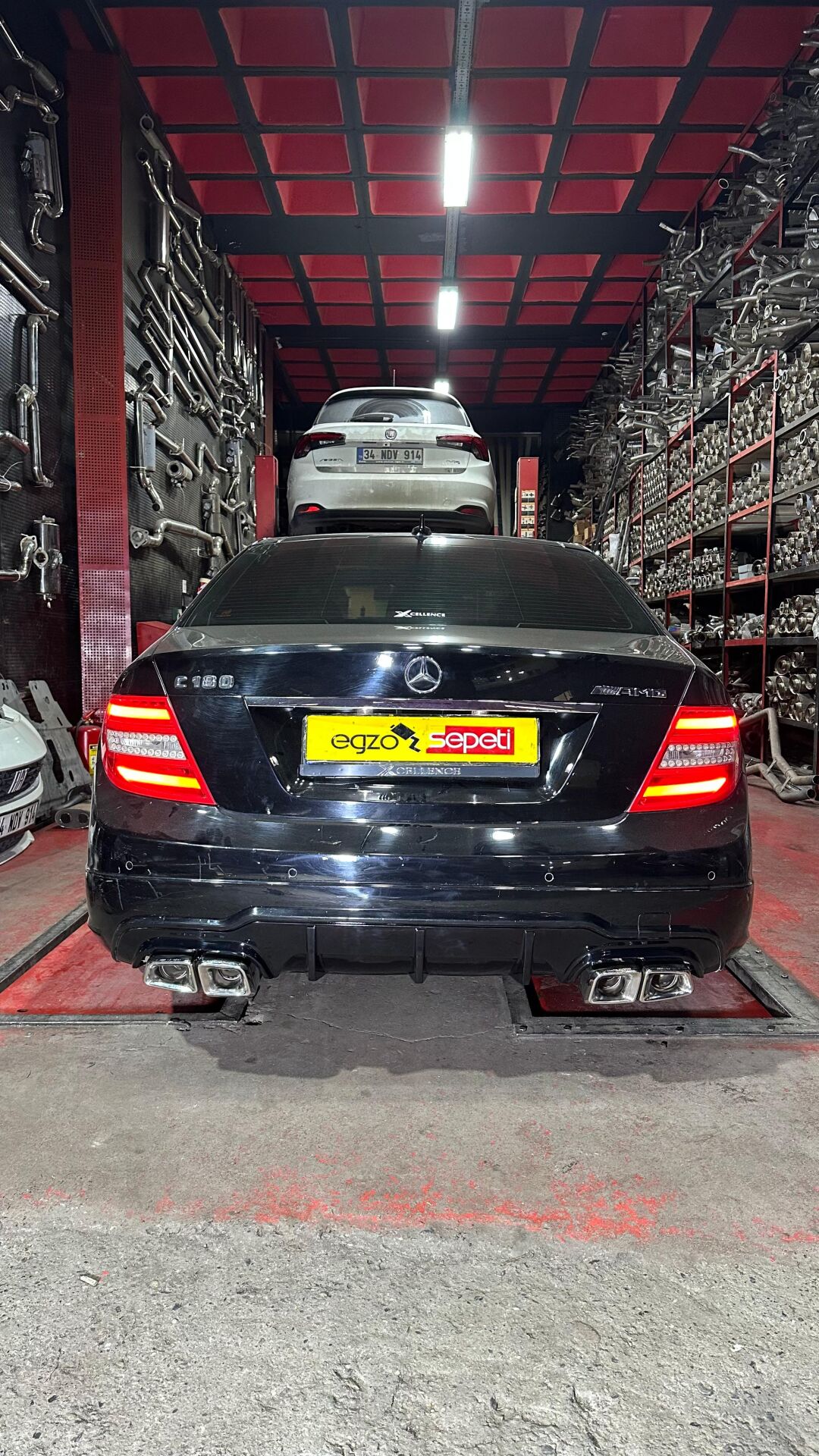 Mercedes C180 1.6 W204 Çift Spor Susturucu Krom Arka Y Pipe Difüzör ve Egzoz Uçları