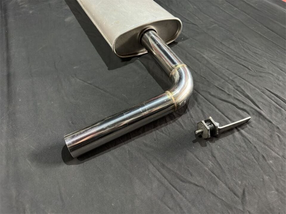 Cupra Terramar Sag Ve Sol Egzoz Özel Üretim Susturucu + Sag Ve Sol Baglantı Ekipmanları Takım Halinde