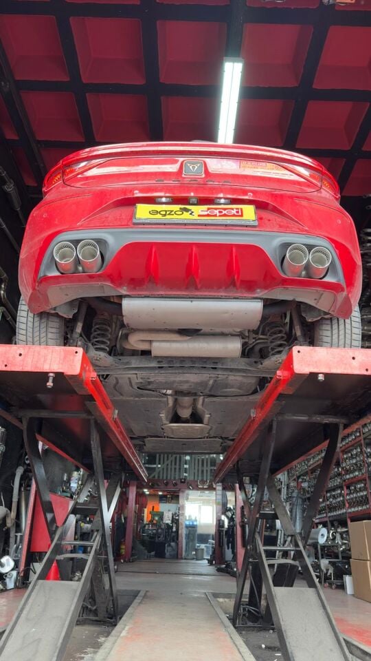 Seat Grubu İçin Sag Ve Sol Egzoz Özel Üretim Susturucu + Sag Ve Sol Baglantı Ekipmanları Takım Halinde