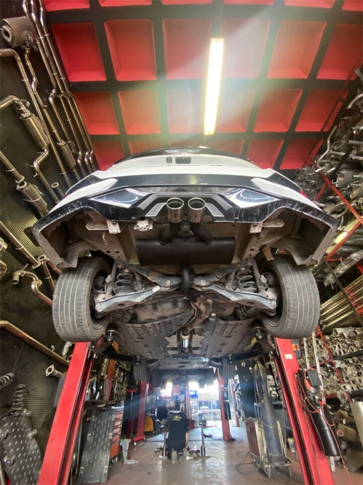 Honda Civic Ortadan Egzoz Çıkılarını Aktif Etmek İsteyenler İçin Özel Üretim Sessiz Susturucu