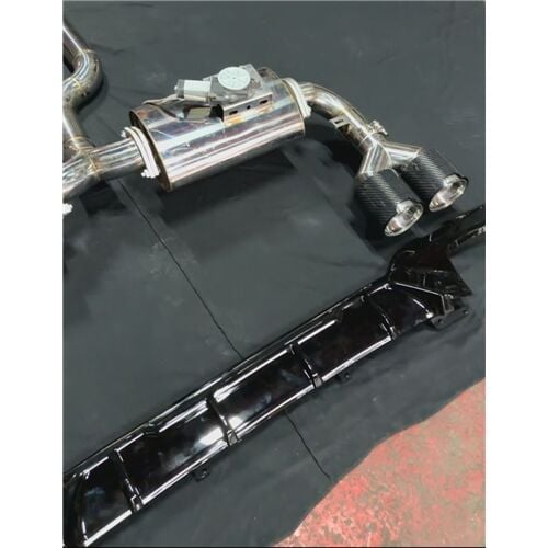 Bmw G22 Arka Sag Ve Sol Krom Flanşlı Aktif Çift Yassı Varex Krom Borular Difüzör Ve M Karbon Egzoz Uçları