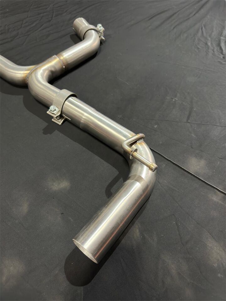 Cupra Formantor 1.5 Mat Krom Ayarlı Arka Y Pipe