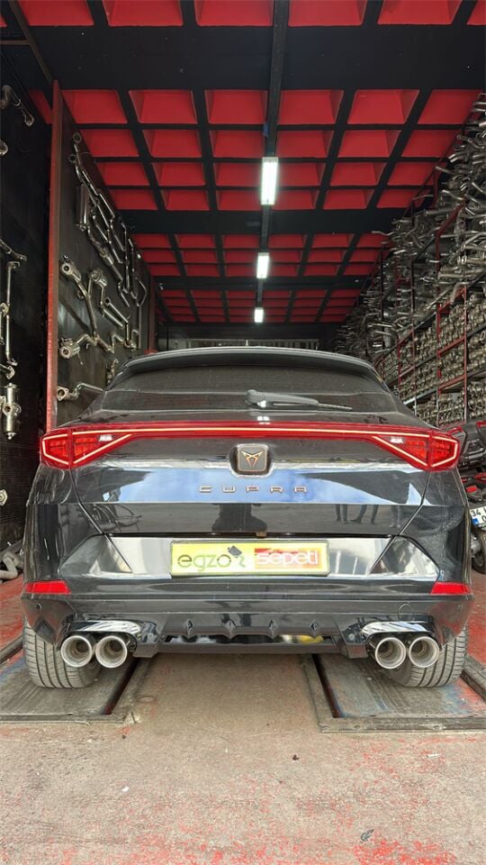 Cupra Formantor Çift Çıkış Arka Boru + 100 mm Krom 4 Çıkış Egzoz Ucu