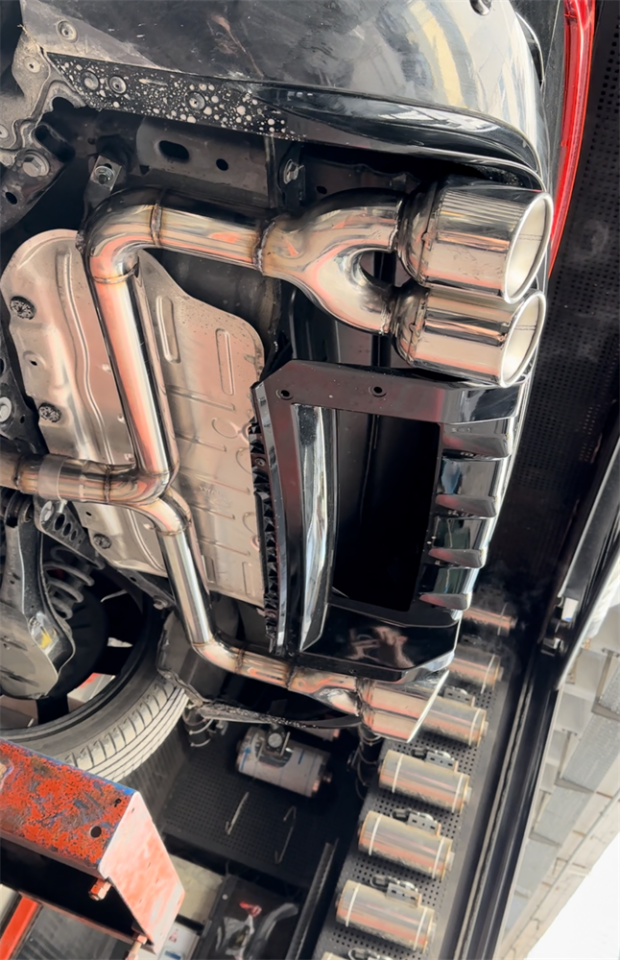 Cupra Formantor Çift Çıkış Arka Boru + 100 mm Krom 4 Çıkış Egzoz Ucu