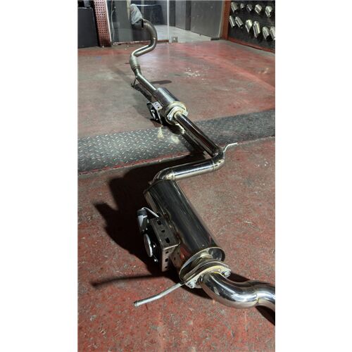 VW Tiguan Benzinli Downpipe Çift Krom Flanşlı Varex 60 mm Krom Borularla Krom Kit