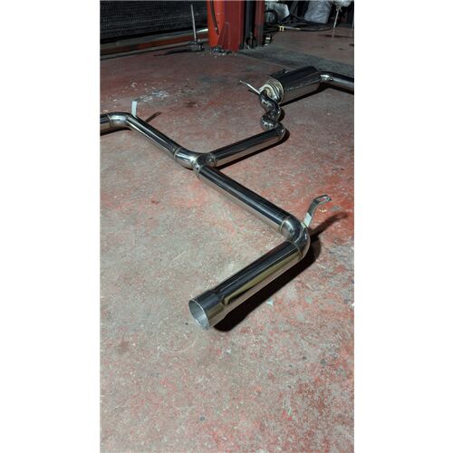 VW Tiguan Benzinli Downpipe Çift Krom Flanşlı Varex 60 mm Krom Borularla Krom Kit