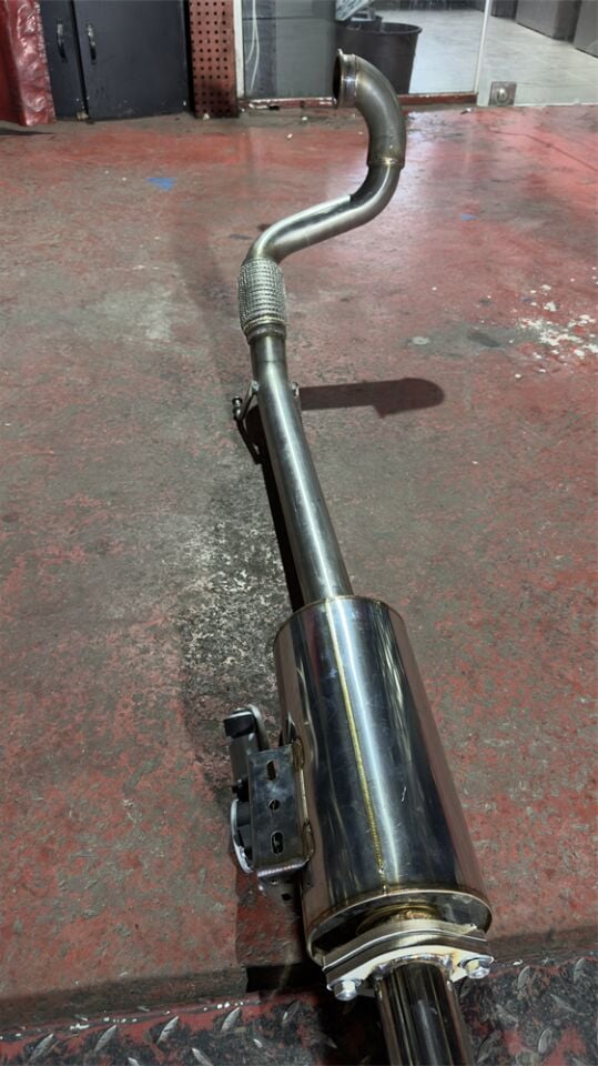 Audi A3 1.4 / 1.5 Benzinli Downpipe Çift Krom Flanşlı Varex 60 mm Krom Borularla Krom Kit