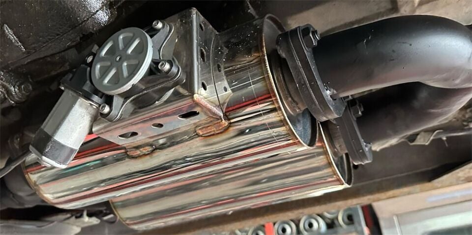 VW Amarok 2.0 / 3.0 Motorlar İçin Üniversal Arka Çiftli Flanşlı Varex Ve Arka Dkp Y Pipe + Varex Beyin Kumandası