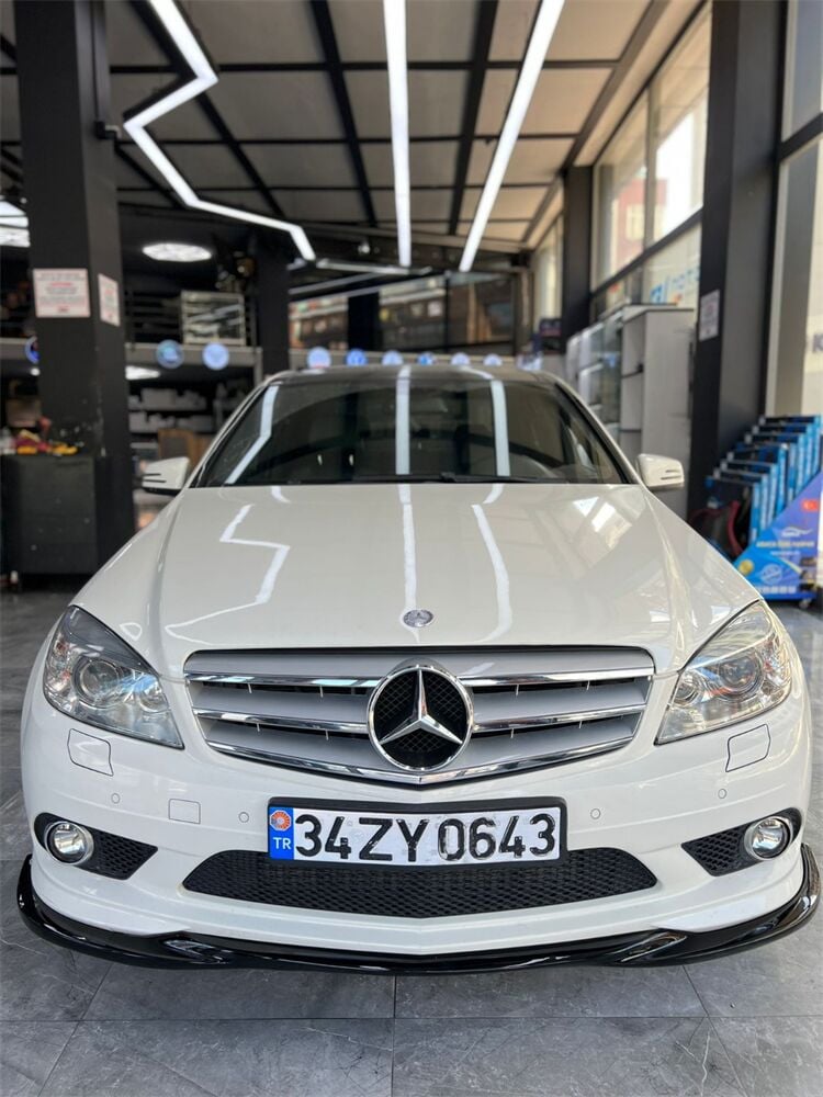 Mercedes C W204 Serisi C63 AMG Ön Tampon Lip