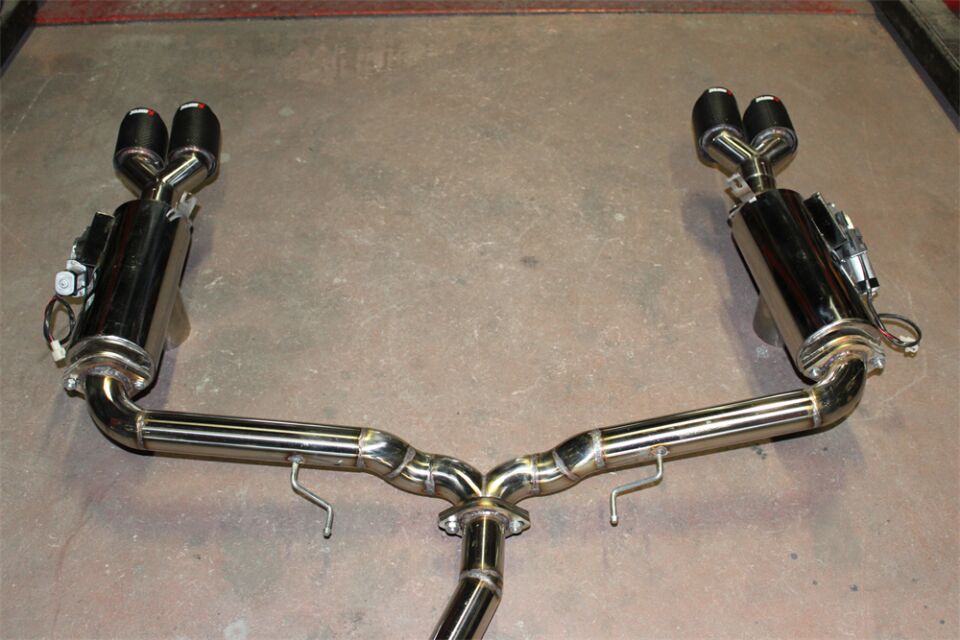 Honda Civic Fc5 / Fk7 Benzinli Krom Flanşlı Çift Varex 60 mm Krom Borular Ve İthal Karbon Akrapoviç Egzoz Uçları
