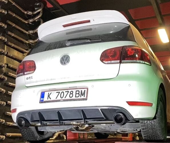 VW Golf 6 Gti 2.0 Tsi 2 Adet Krom Flanşlı Varex 76 mm, 76 mm Krom Borularla, 76 mm Sport Susturuculu Krom Kit - Egzoz Uçları Dahil Degildir.