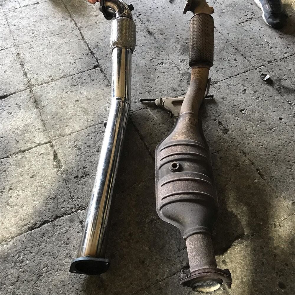Volvo S60 Downpipe Spiralli