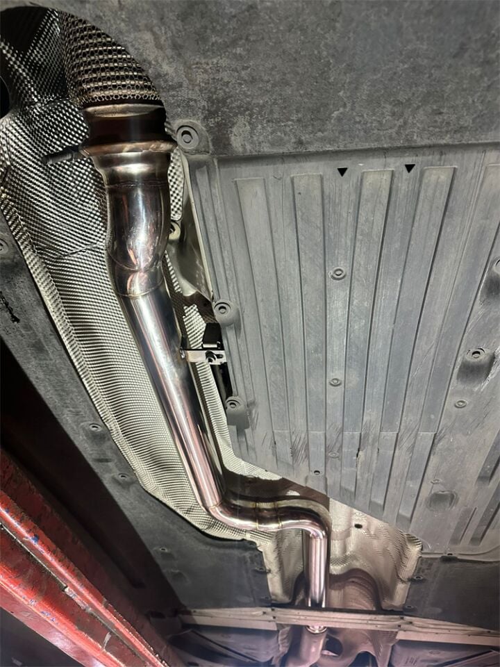 Bmw G26 Opf Ve Orta İptali Krom 70 mm