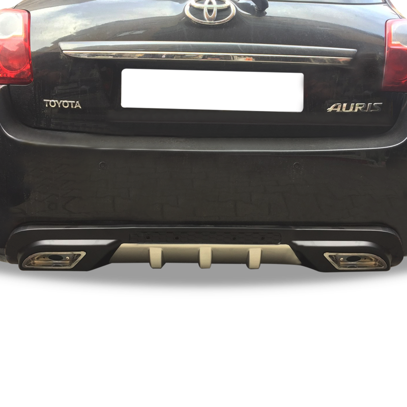 Toyota Auris Egzoz Görünümlü Difüzör
