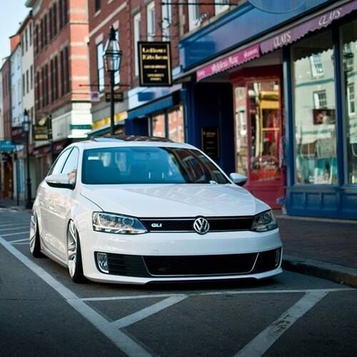 VW Jetta Gli Ön Tampon