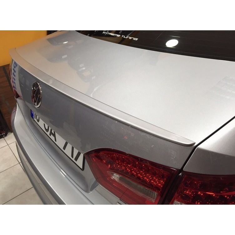 VW Jetta Plastik Bagaj Üstü Spoiler