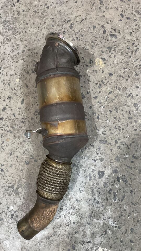 Bmw F30 3.18 Katalitik Konvektör